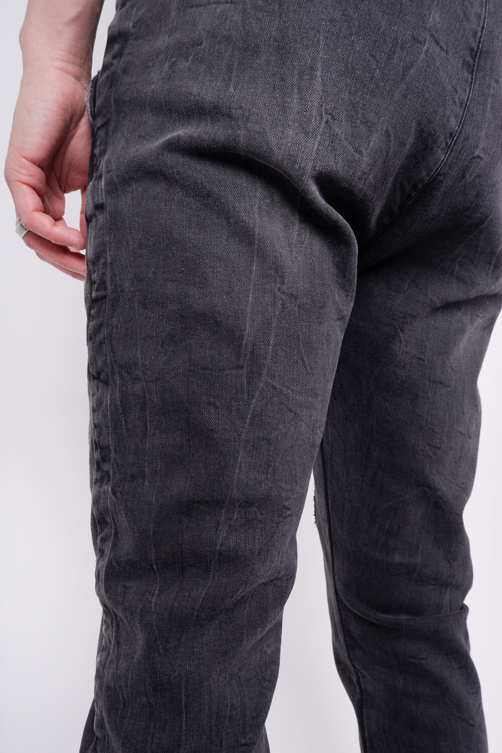 Regular Fit Distressed Jean Charcoal