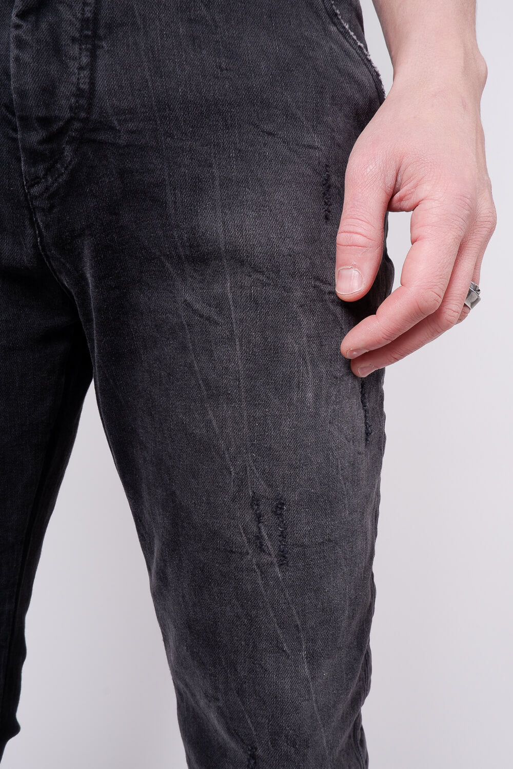 Regular Fit Distressed Jean Charcoal