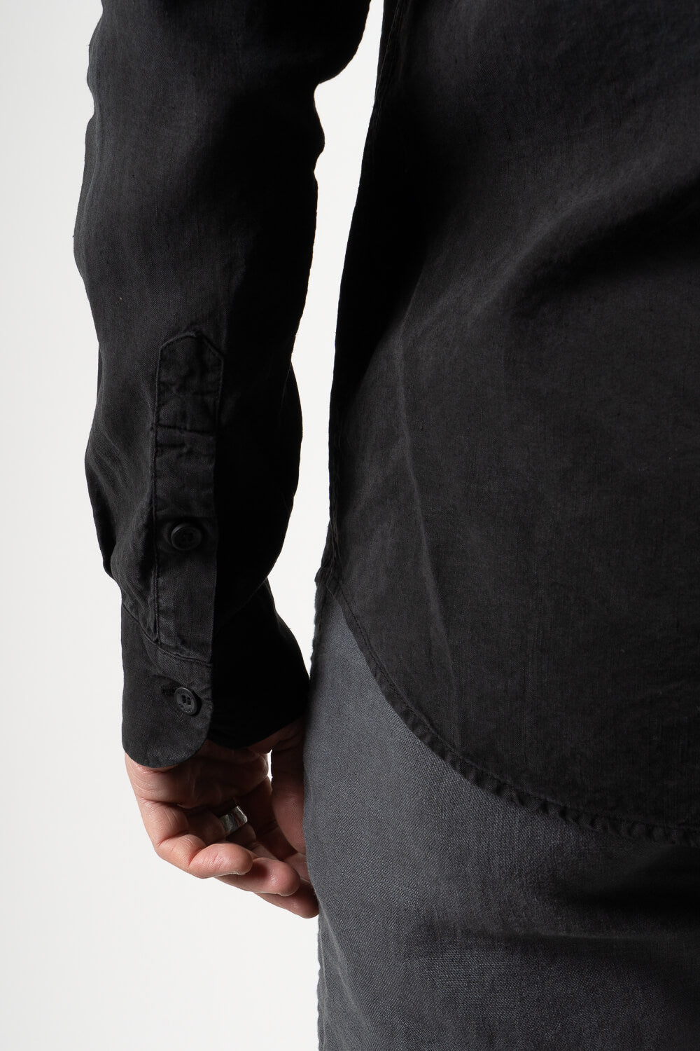 Silk/Linen Button-Up Shirt Black