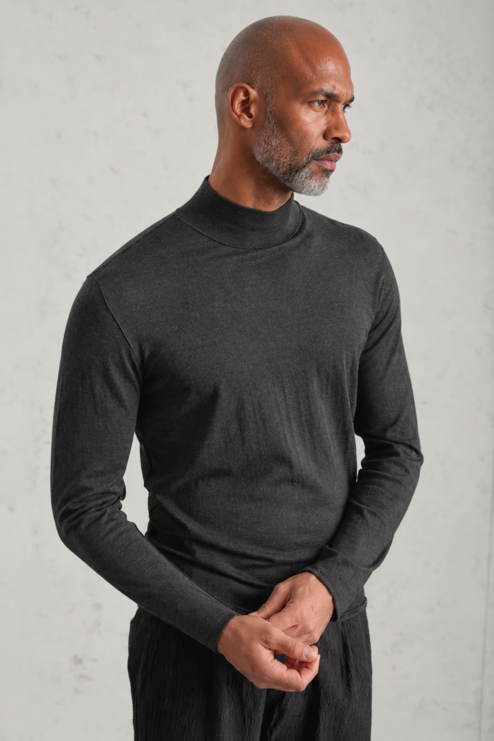 Ultrafine Regular-Fit Roll Neck Sweater In Virgin Wool Charcoal