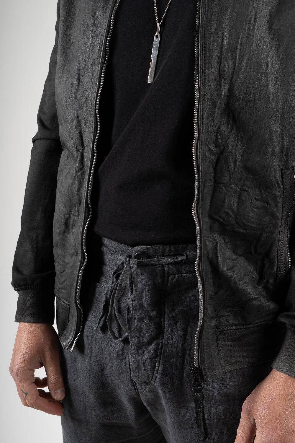 Tuscan Cold-Dye Effect Leather Jacket W/ Jersey Cotton Arms Blue/Black
