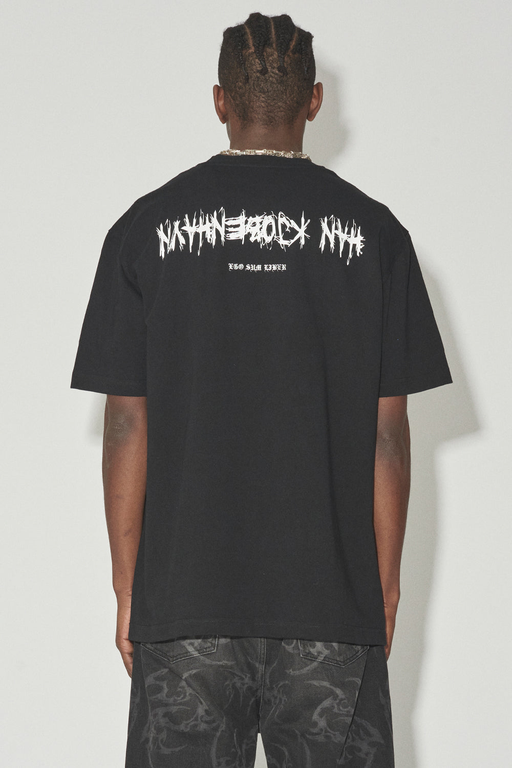 Buy the Han Kjobenhavn Upside Down Boxy T-Shirt in Black at Intro. Spend £50 for free UK delivery. Official stockists. We ship worldwide.