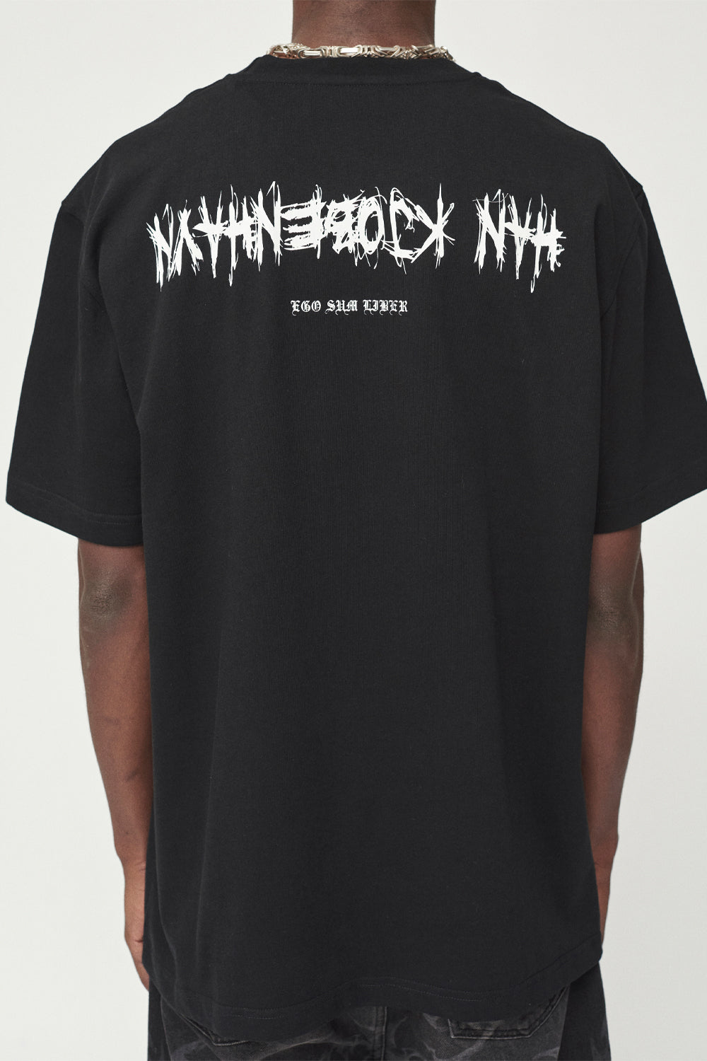 Buy the Han Kjobenhavn Upside Down Boxy T-Shirt in Black at Intro. Spend £50 for free UK delivery. Official stockists. We ship worldwide.