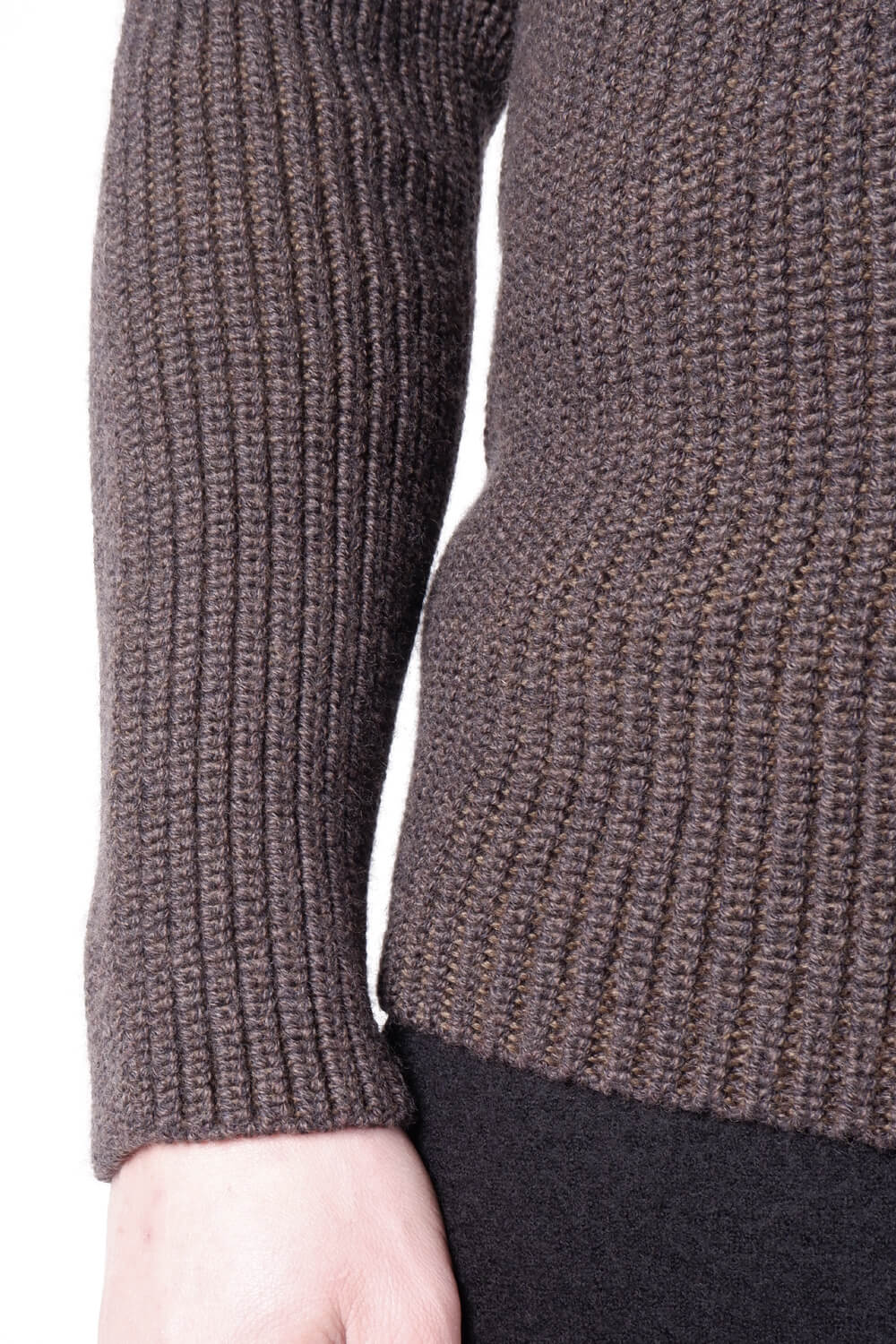 Virgin Wool Heavy Roll Neck Brown