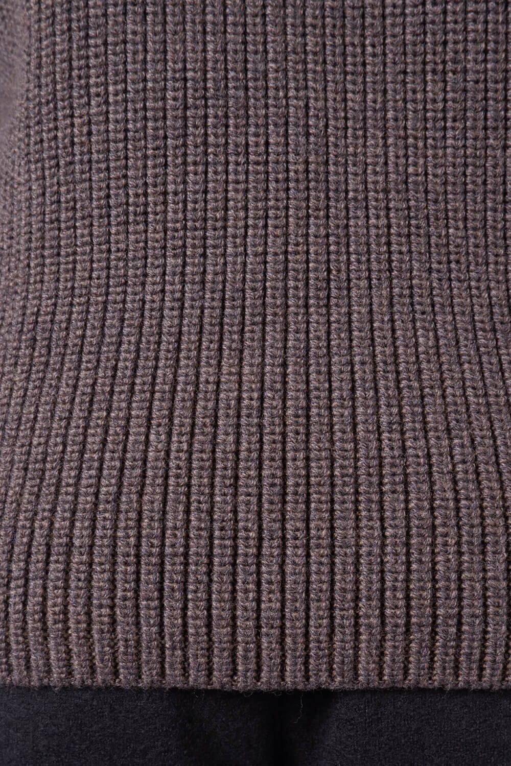 Virgin Wool Heavy Roll Neck Brown