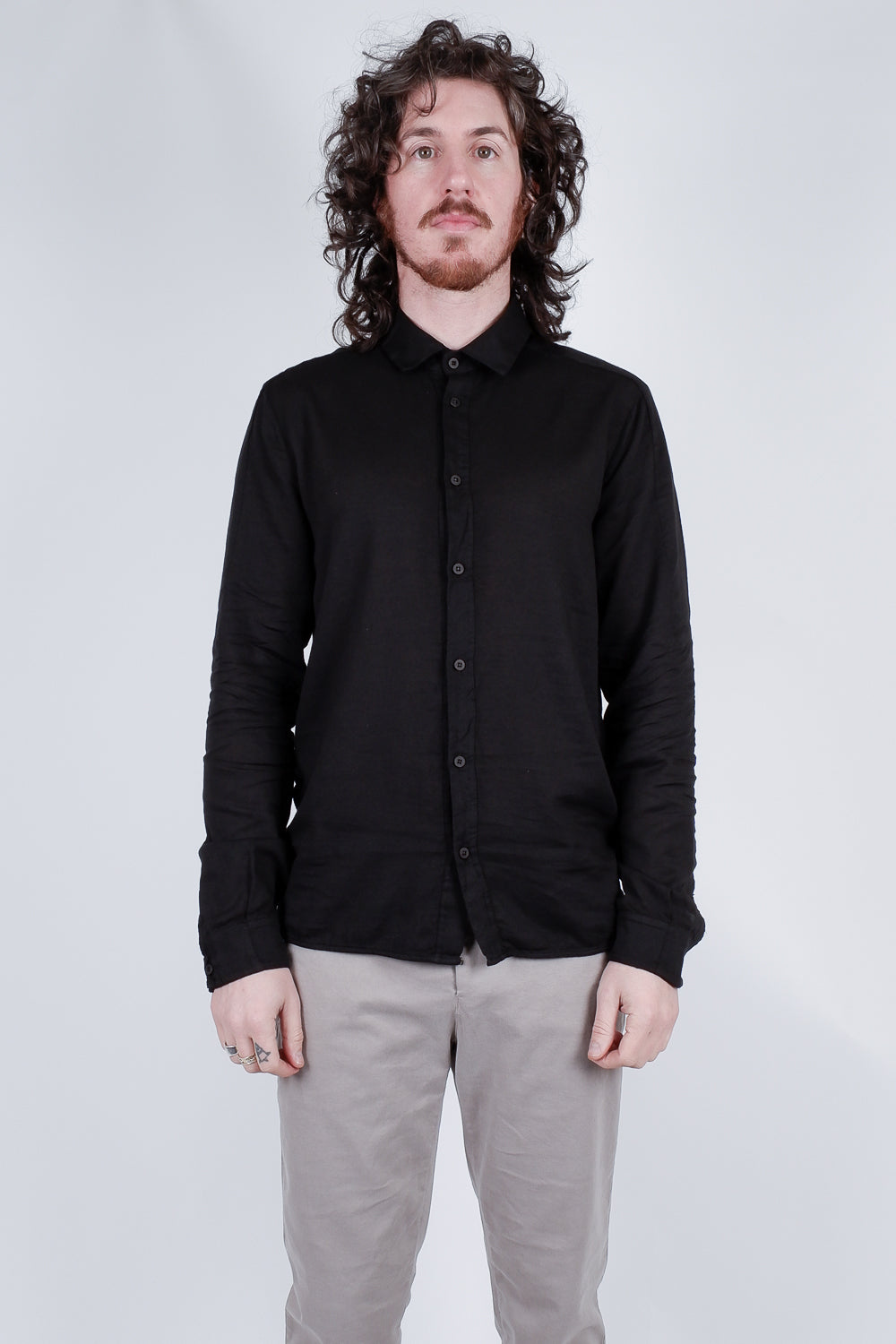 Buy the Transit Wool/Cashmere Regular Fit Shirt in Black at Intro. Spend £50 for free UK delivery. Official stockists. We ship worldwide.