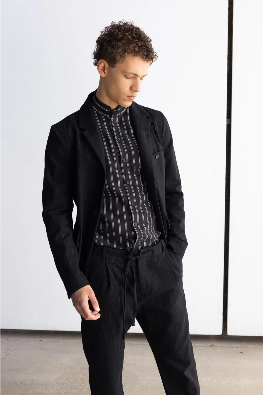 Wool Cotton Blend Pinstripe Blazer/Jacket Black