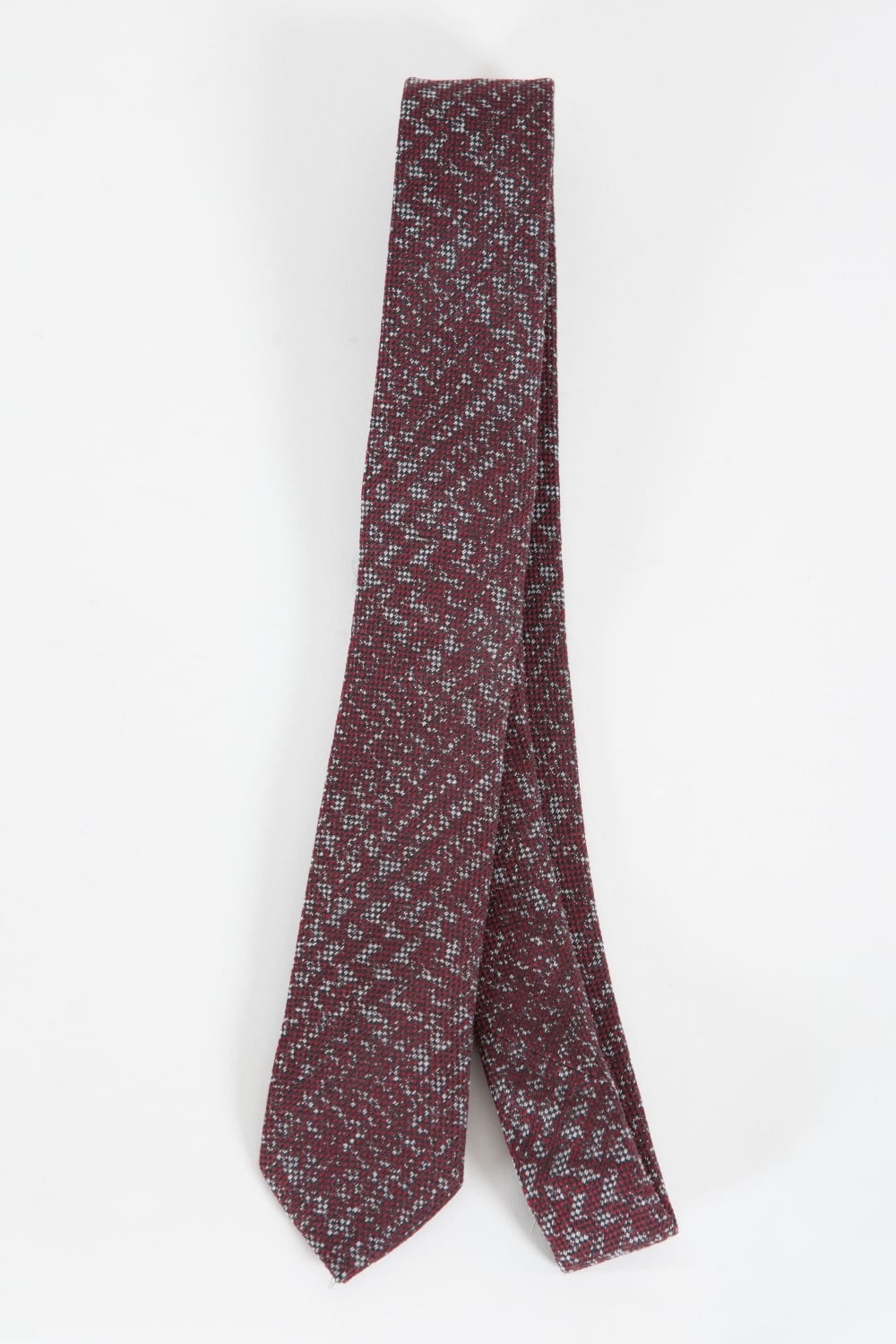 Buy the Remus Uomo Narrow Checked Tie Burgundy at Intro. Spend £50 for free UK delivery. Official stockists. We ship worldwide.