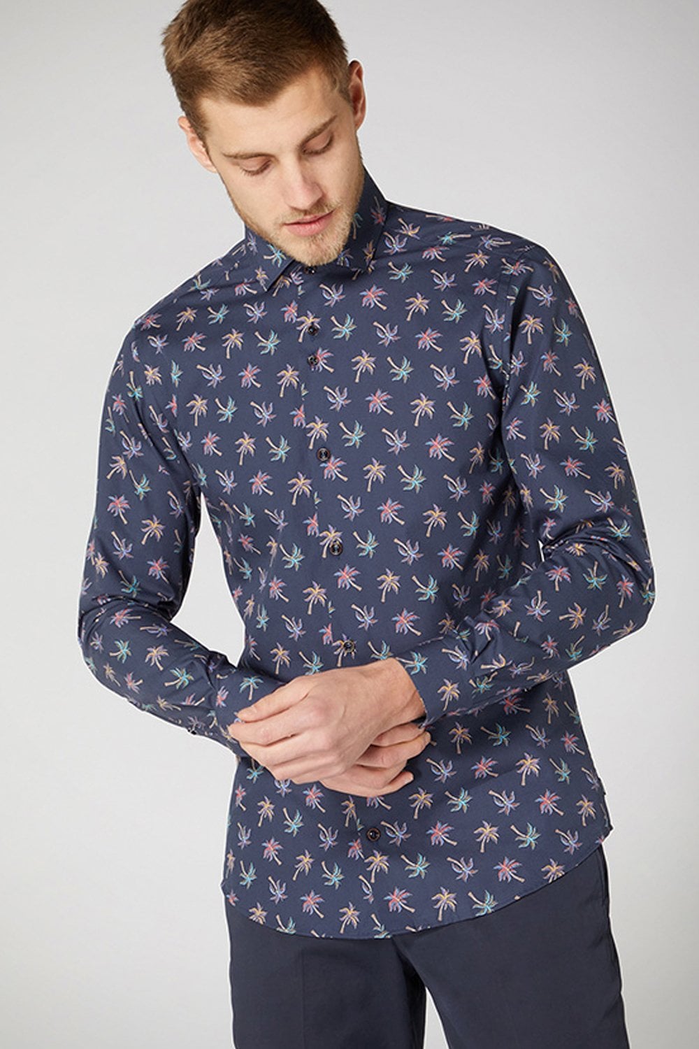 Buy the Remus Uomo Palm Tree Design L/S Shirt in Navy at Intro. Spend £50 for free UK delivery. Official stockists. We ship worldwide.