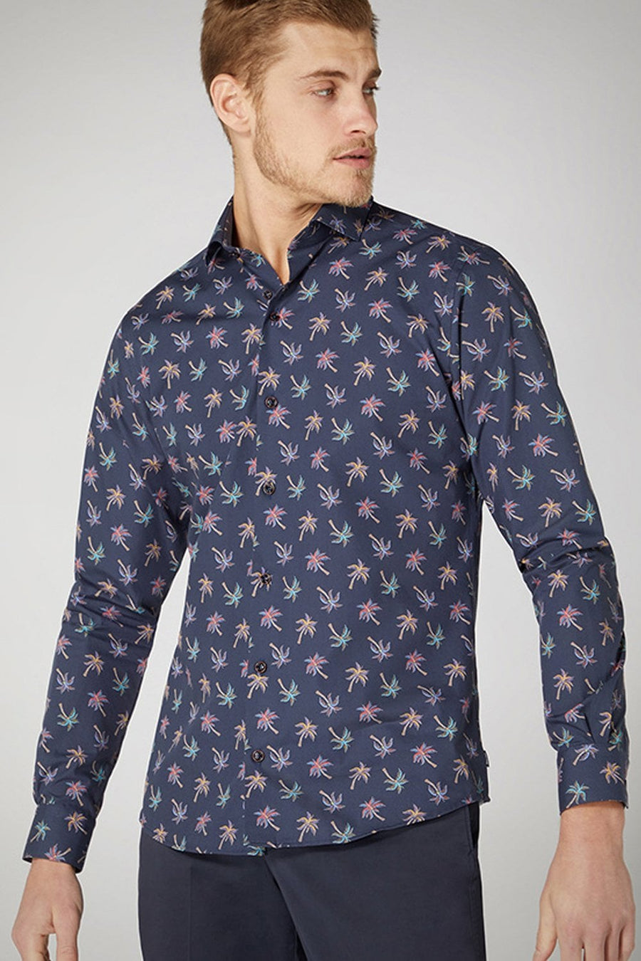 Buy the Remus Uomo Palm Tree Design L/S Shirt in Navy at Intro. Spend £50 for free UK delivery. Official stockists. We ship worldwide.