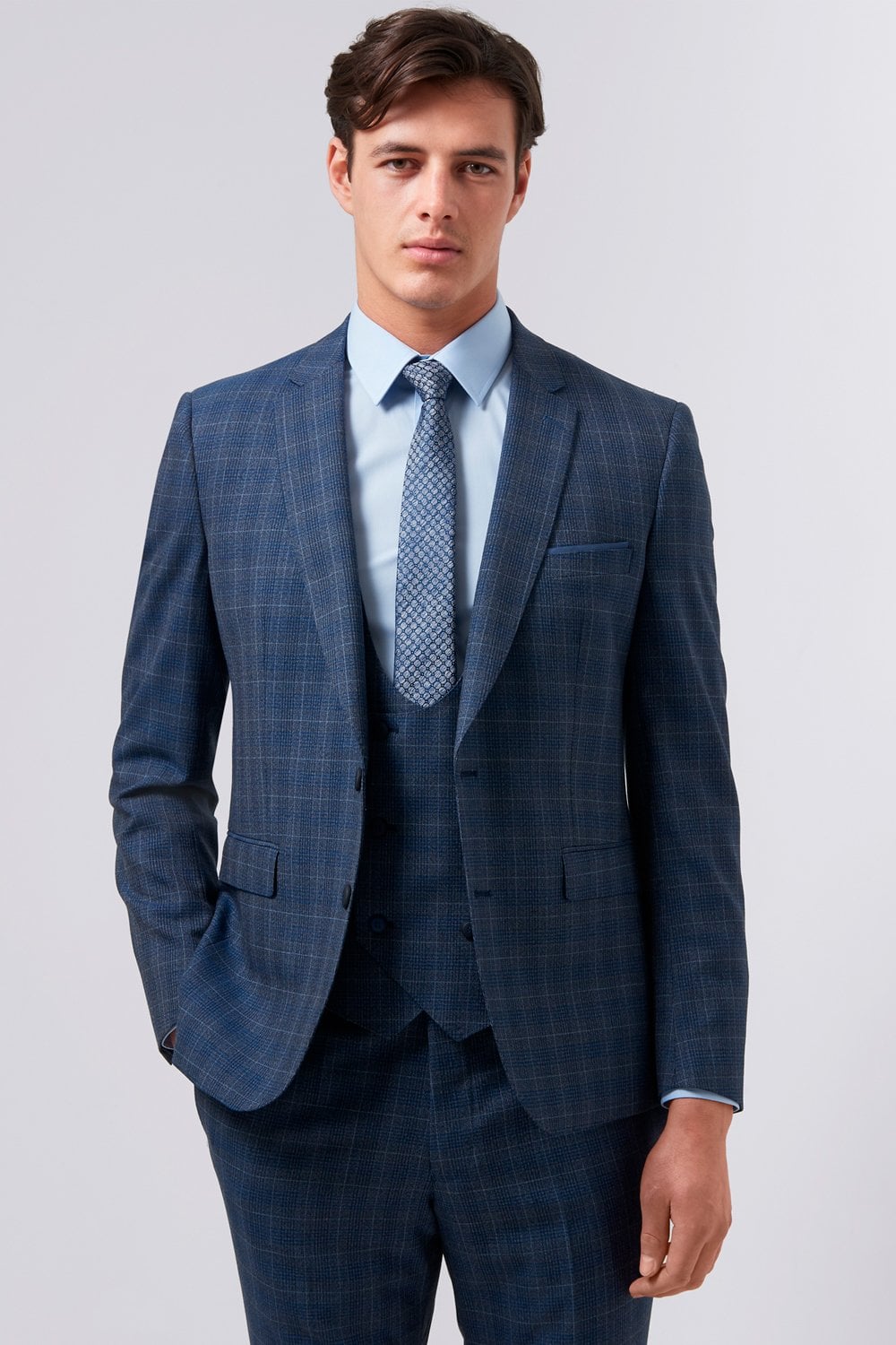 Buy the Remus Uomo 41095 Suit in Blue at Intro. Spend £50 for free UK delivery. Official stockists. We ship worldwide.