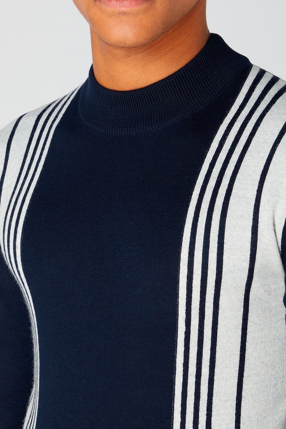 Buy the Remus Uomo 58653 Knitwear in Navy/Grey at Intro. Spend £50 for free UK delivery. Official stockists. We ship worldwide.