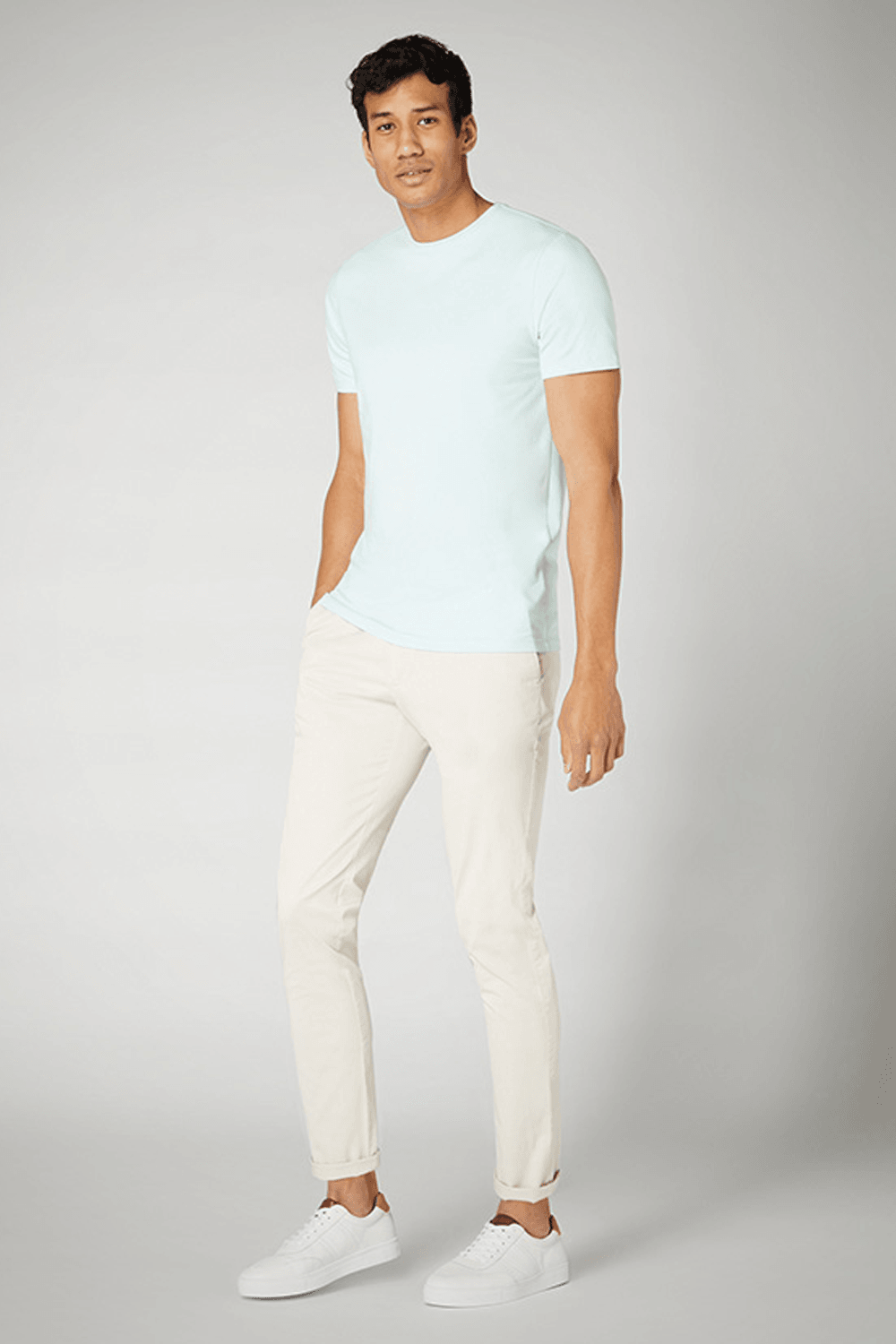 Buy the Remus Uomo Tapered Fit Cotton-Stretch T-Shirt in Turquoise at Intro. Spend £50 for free UK delivery. Official stockists. We ship worldwide.