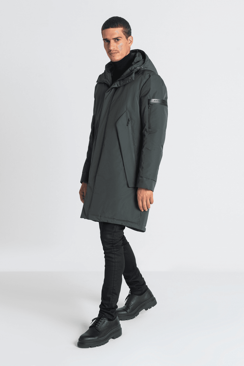 Buy the Antony Morato Long Hooded Panel Jacket in Khaki at Intro. Spend £50 for free UK delivery. Official stockists. We ship worldwide.