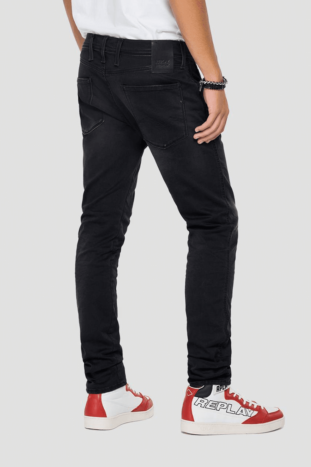 Buy the Replay Hyperflex X-Lite Anbass Jean in Washed Black at Intro. Spend £50 for free UK delivery. Official stockists. We ship worldwide.