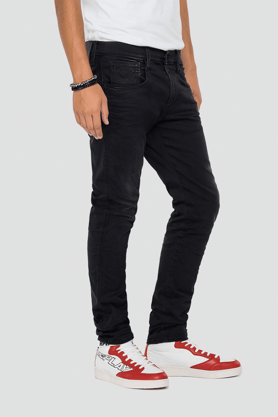 Buy the Replay Hyperflex X-Lite Anbass Jean in Washed Black at Intro. Spend £50 for free UK delivery. Official stockists. We ship worldwide.