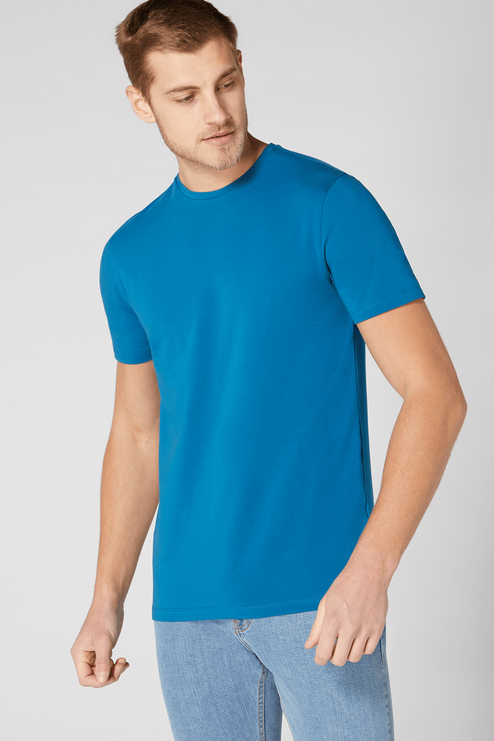 Buy the Remus Uomo Tapered Fit Cotton-Stretch T-Shirt in Sapphire Blue at Intro. Spend £50 for free UK delivery. Official stockists. We ship worldwide.