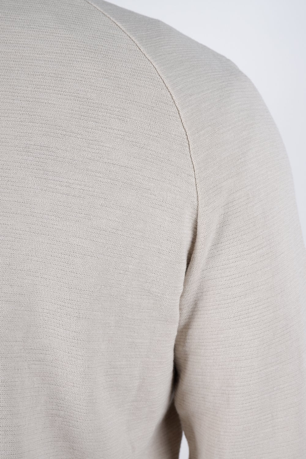 Buy the Transit Zip-Up Textured Sweatshirt in Beige at Intro. Spend £50 for free UK delivery. Official stockists. We ship worldwide.