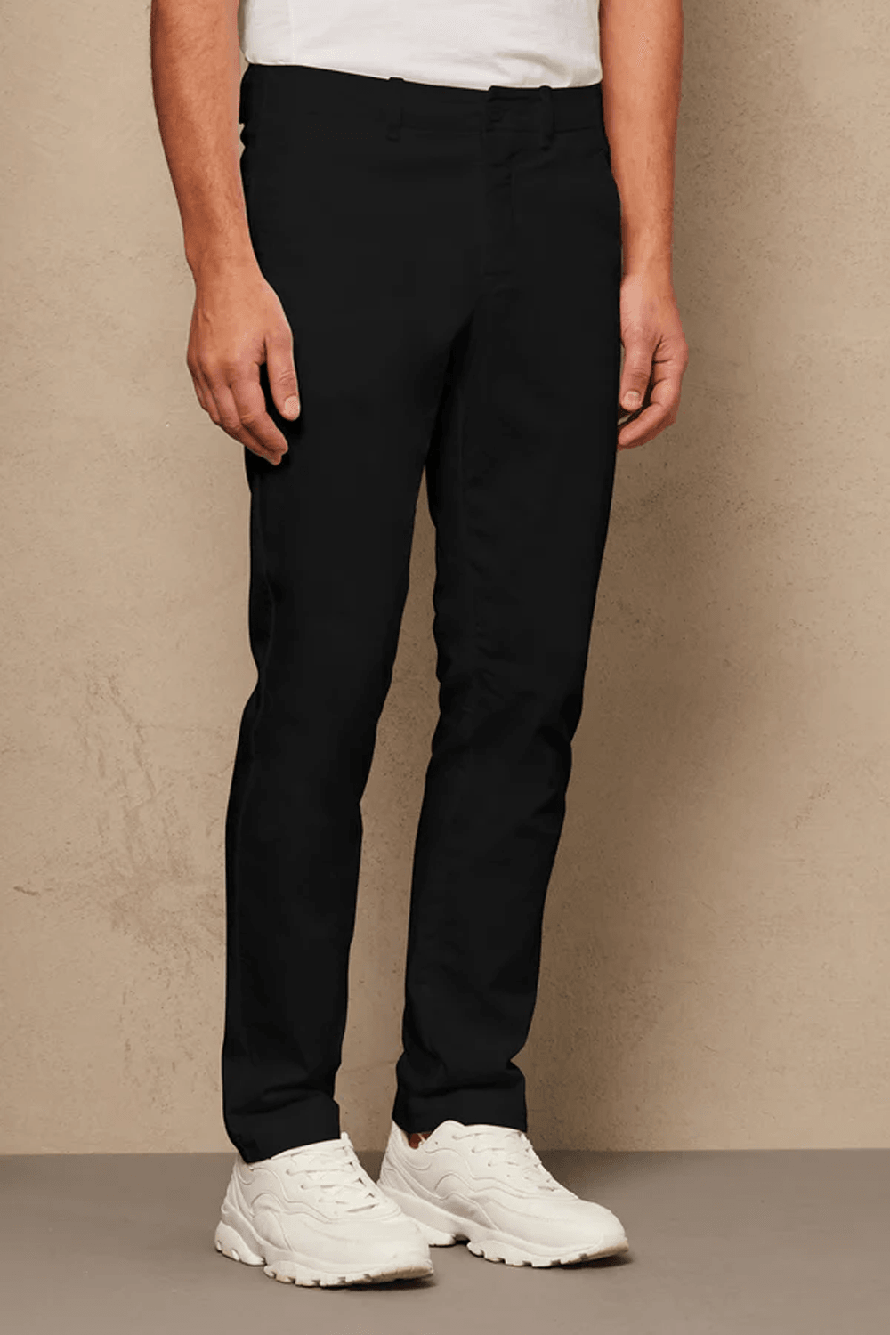 Buy the Transit Soft Cotton Chinos in Black at Intro. Spend £50 for free UK delivery. Official stockists. We ship worldwide.