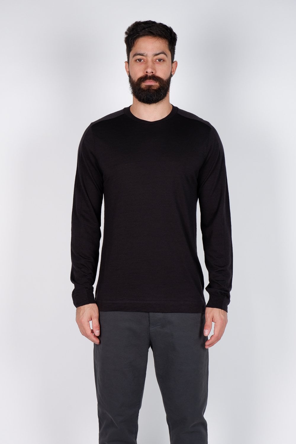 Buy the Transit Long Sleeve Light Wool T-Shirt Black at Intro. Spend £50 for free UK delivery. Official stockists. We ship worldwide.