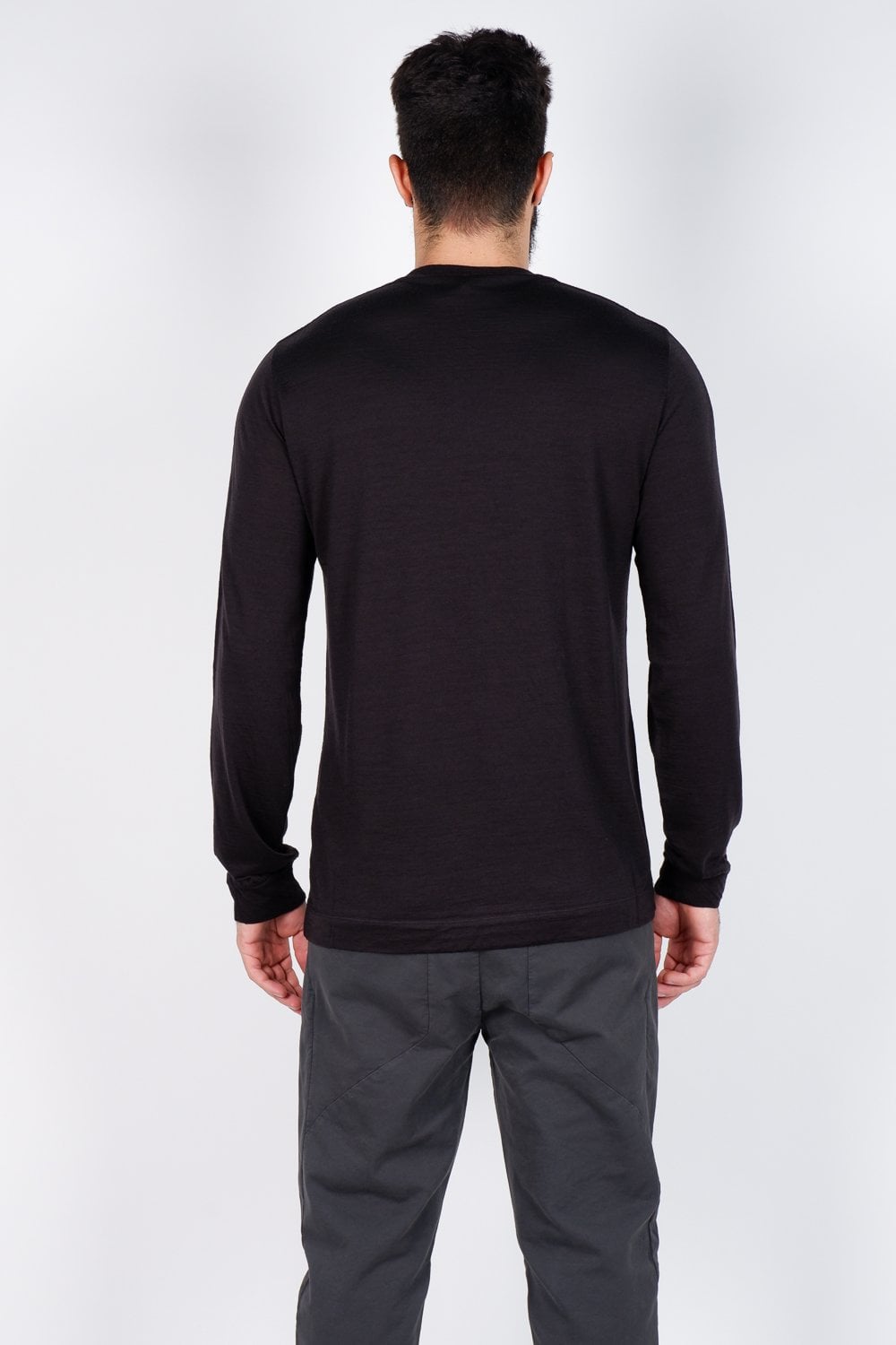 Buy the Transit Long Sleeve Light Wool T-Shirt Black at Intro. Spend £50 for free UK delivery. Official stockists. We ship worldwide.