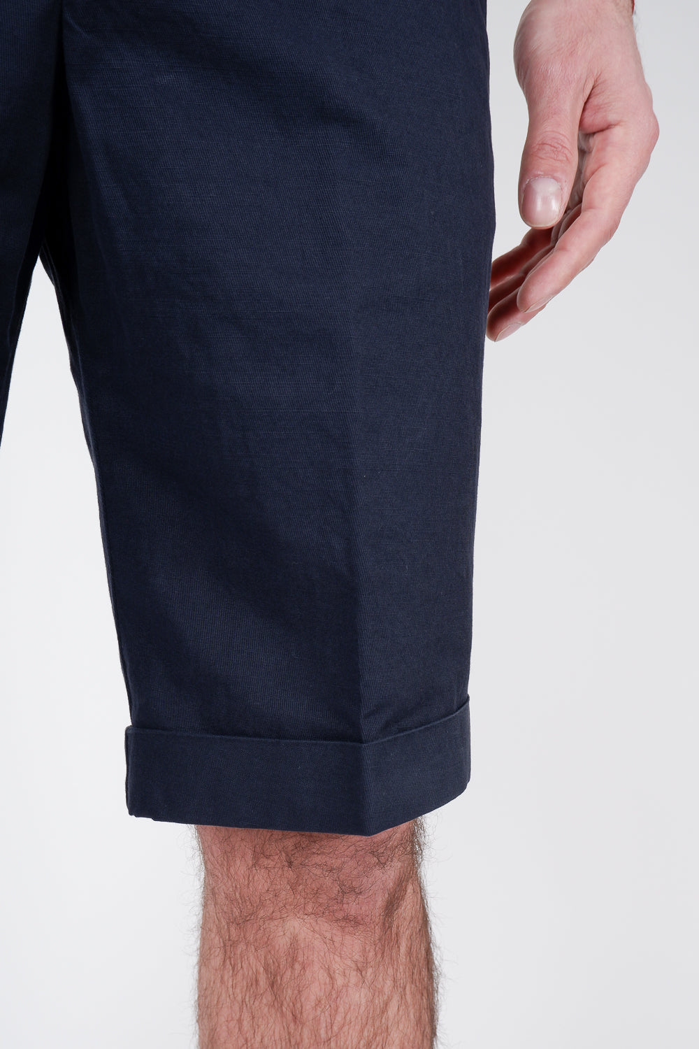 Buy the Briglia Italian Cotton Chino Shorts in Navy at Intro. Spend £100 for free UK delivery. Official stockists. We ship worldwide.