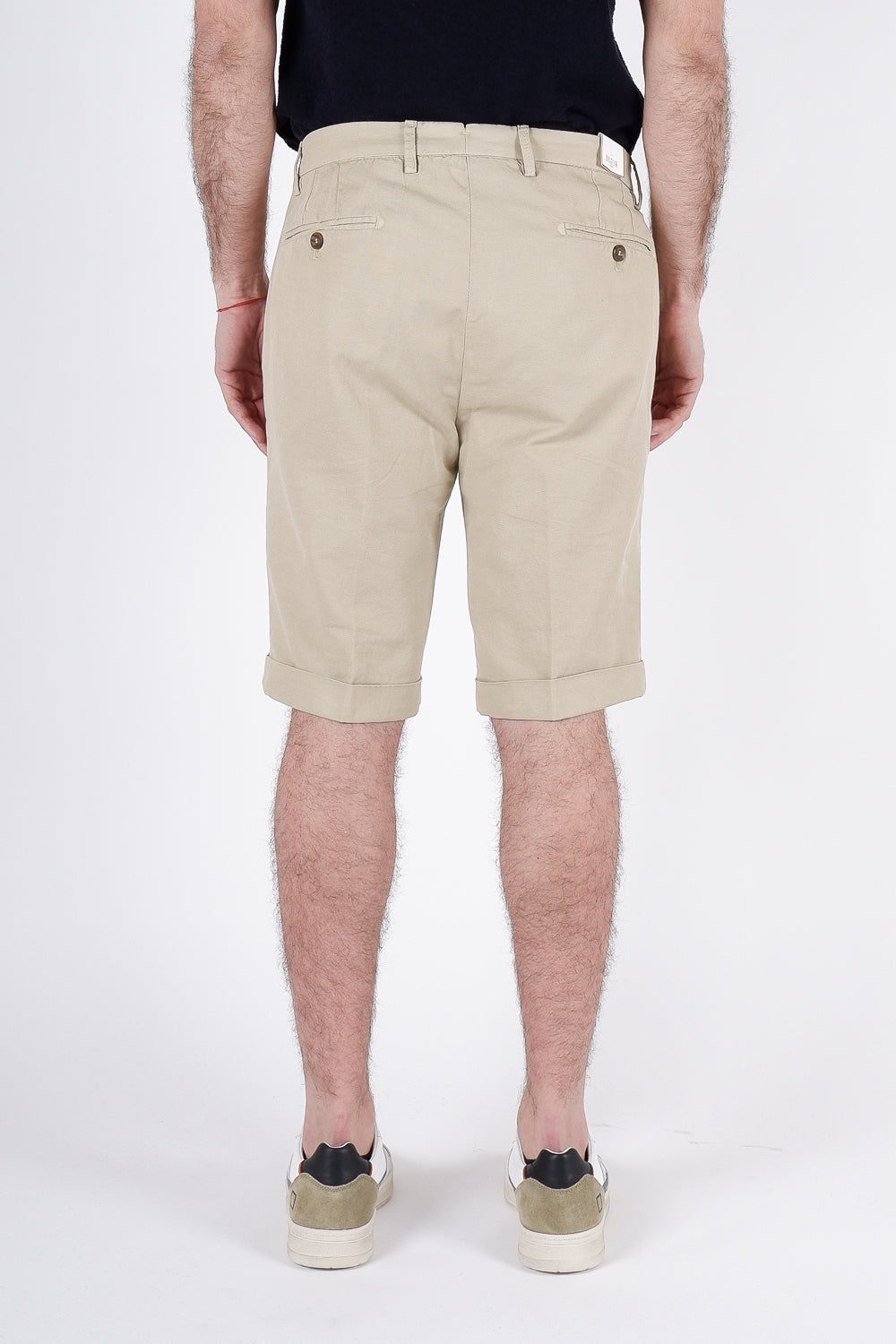 Buy the Briglia Italian Cotton Chino Shorts in Beige at Intro. Spend £100 for free UK delivery. Official stockists. We ship worldwide.