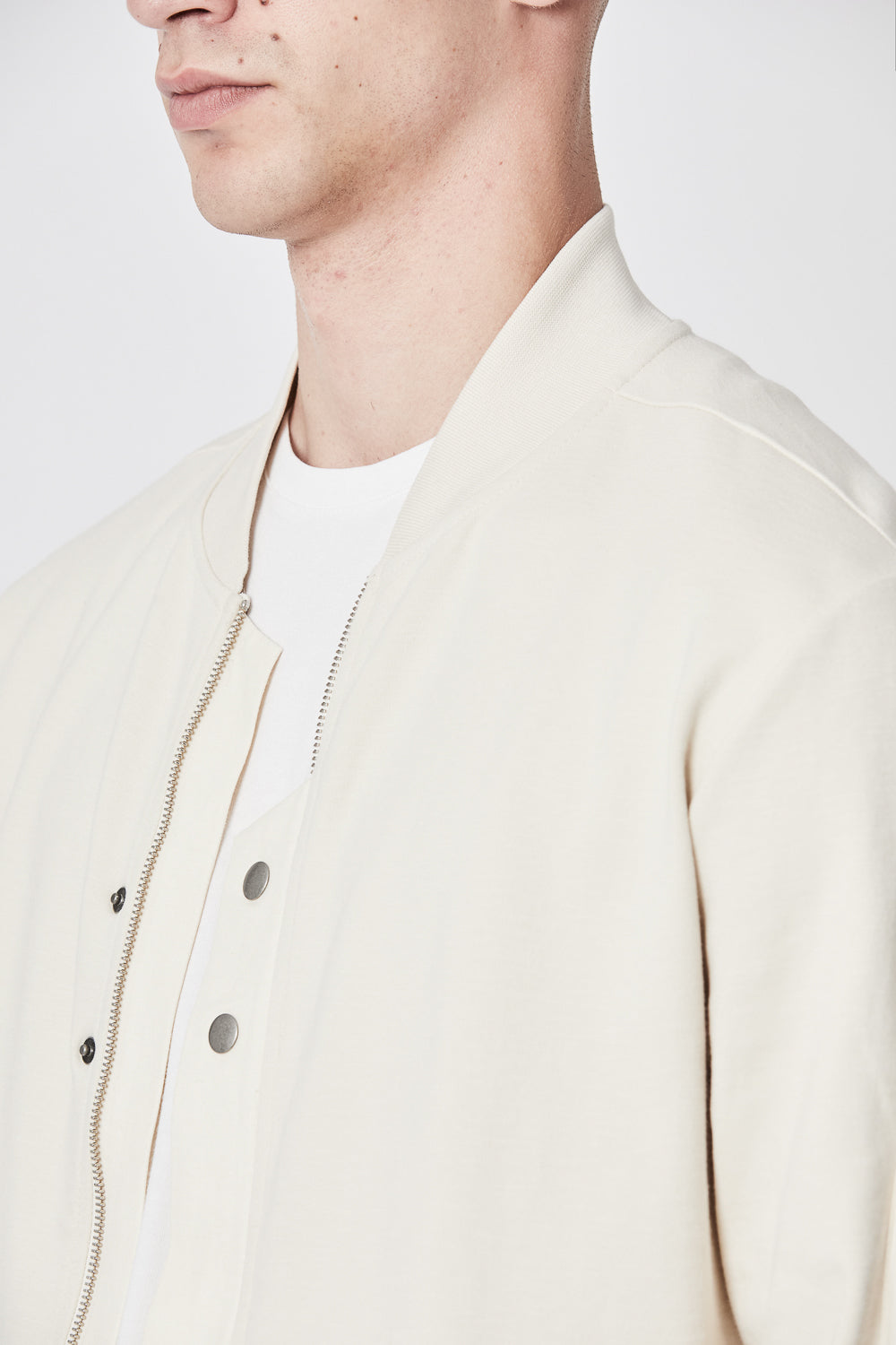 Buy the Thom Krom M SJ 588 Jacket in Ivory at Intro. Spend £50 for free UK delivery. Official stockists. We ship worldwide.