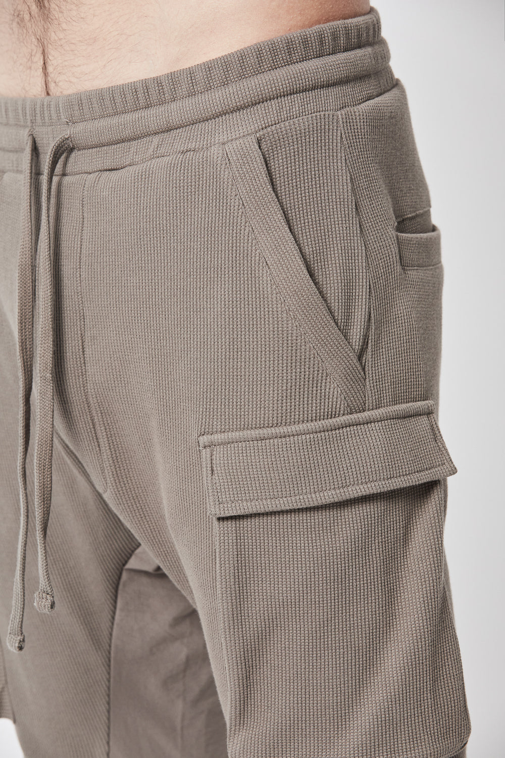 Buy the Thom Krom M ST 384 Sweatpants in Fossil at Intro. Spend £50 for free UK delivery. Official stockists. We ship worldwide.