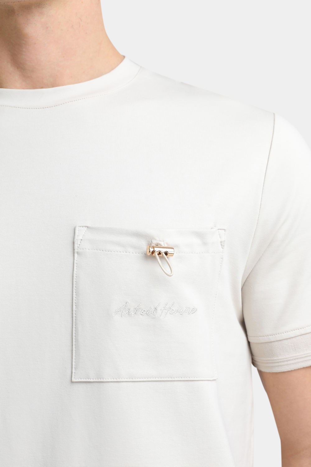 Buy the Android Homme Toggle Pocket T-Shirt in Sand at Intro. Spend £100 for free UK delivery. Official stockists. We ship worldwide.